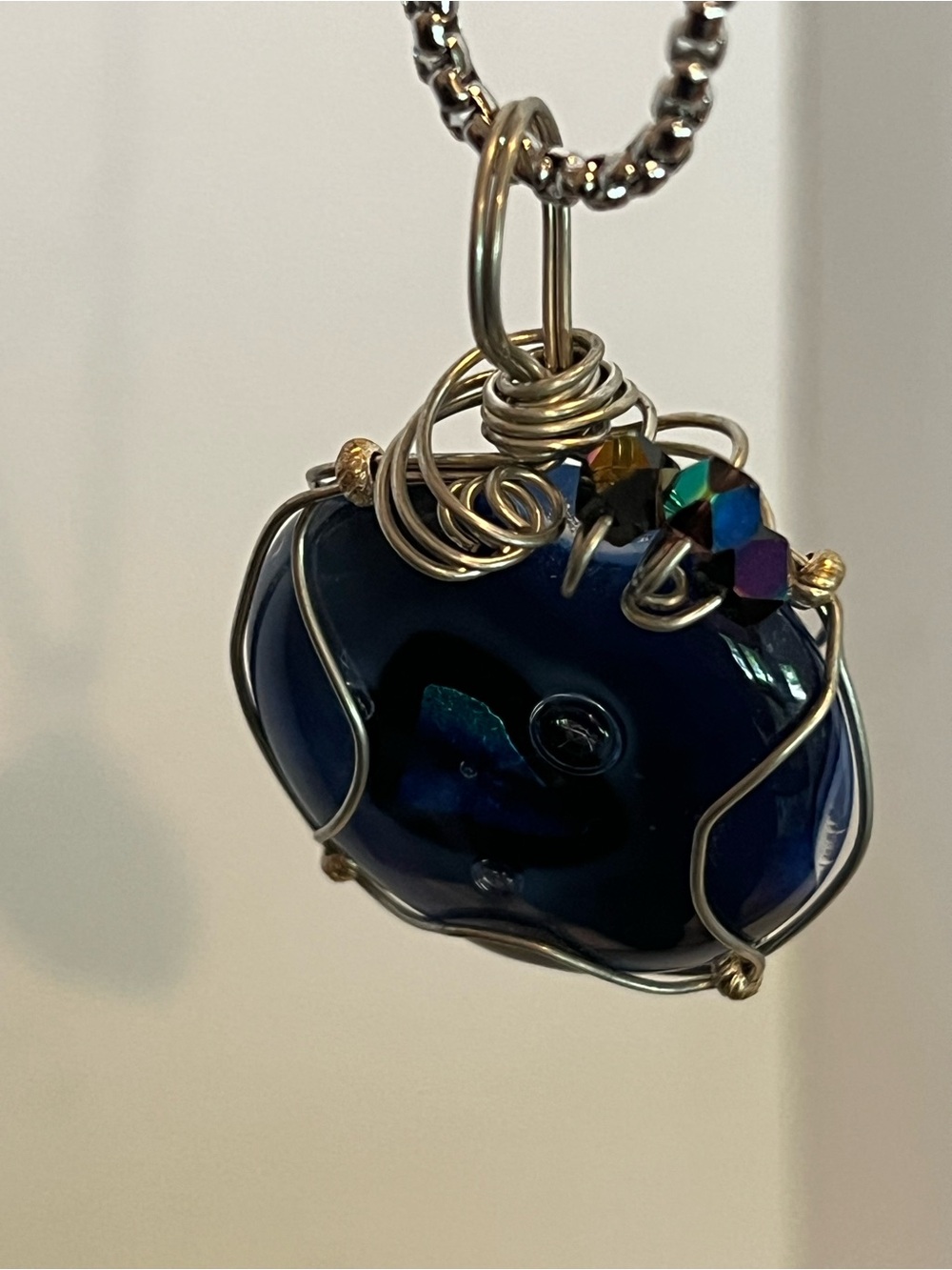 Blue Glass Pendant Necklace - Picture 4 of 4